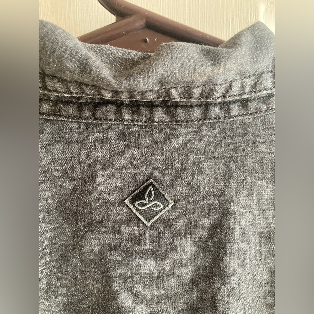 Prana Button Down Men's Medium - image 8